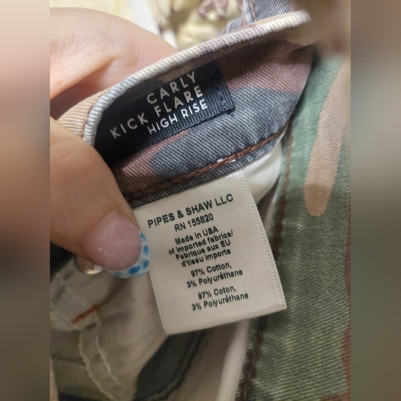 Veronica Beard Carly Kick Flare High Rise Jeans - Picture 5 of 5